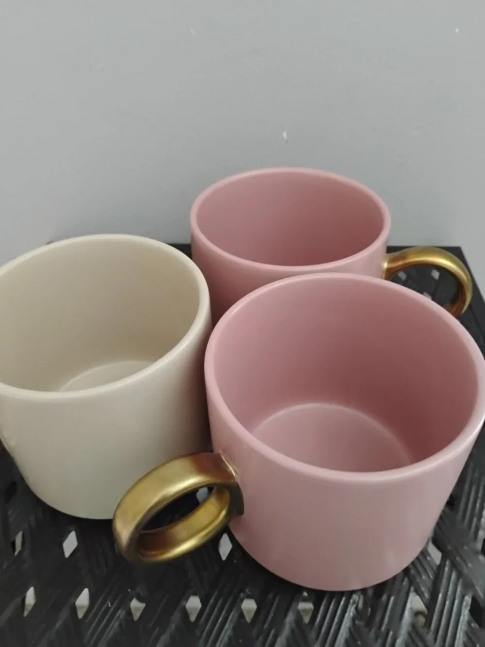 3 Soho Living Coffee Mugs with Gold Handle, Good Condition